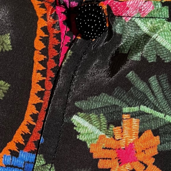 FARM Rio Multicolor Floral Blouse - Picture 6 of 16